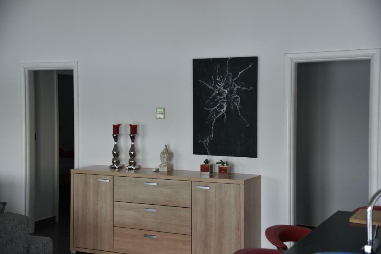 Villa Pina Appartment Chantos ทิสโน ภายนอก รูปภาพ